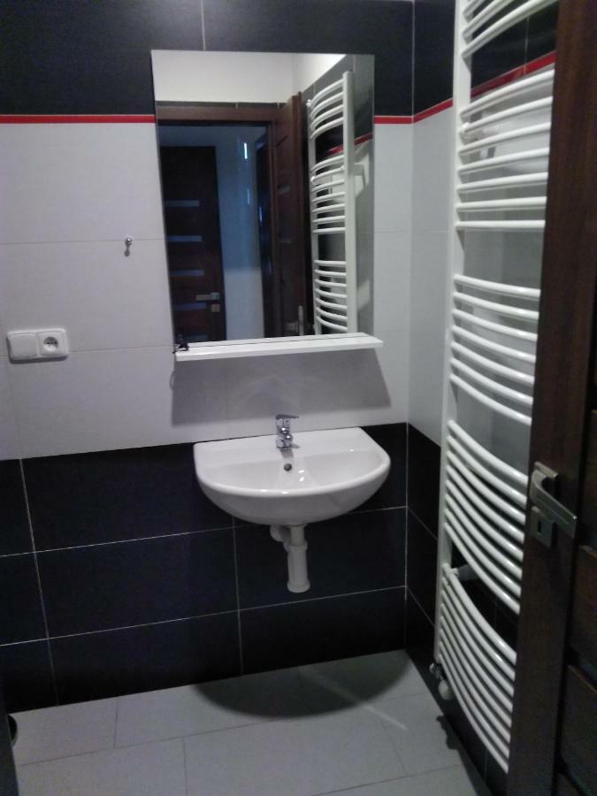 فندق Vinoteka "U Kozu" Nové Město nad Metují المظهر الخارجي الصورة